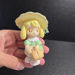 AAMY Finding Unicorn Picnic Series Girl Figure #7809 Green Polka Dot Dress 3.5"